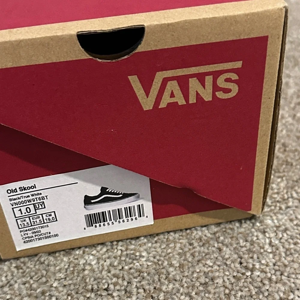 Vans Classic Black and White Low-Tops